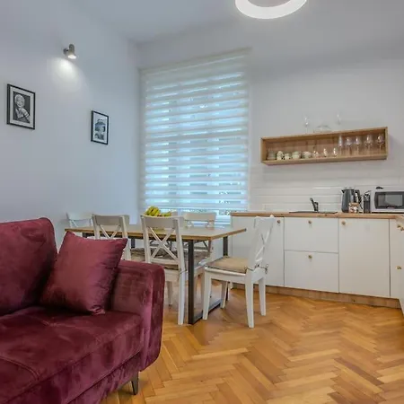Gb4 By Rentable * Μπρασόβ